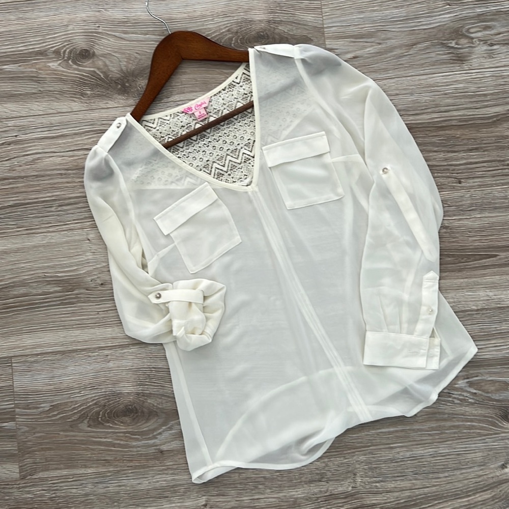 Ivory Candie’s long sleeve blouse